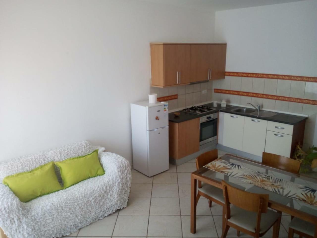 Good Value Low Cost Apartment Second Beach Line Santa Maria Kültér fotó